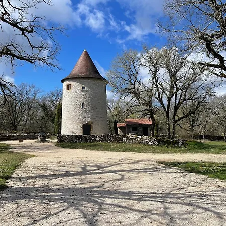 Domaine De Moulin-phare De Charme Au Coeur Du Lot *